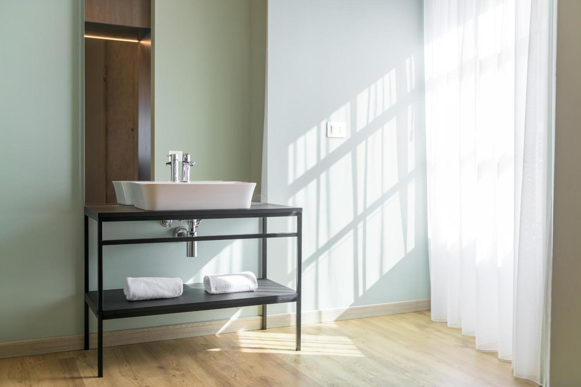 Regina Del Garda Suite Toscolano Maderno Ngoại thất bức ảnh