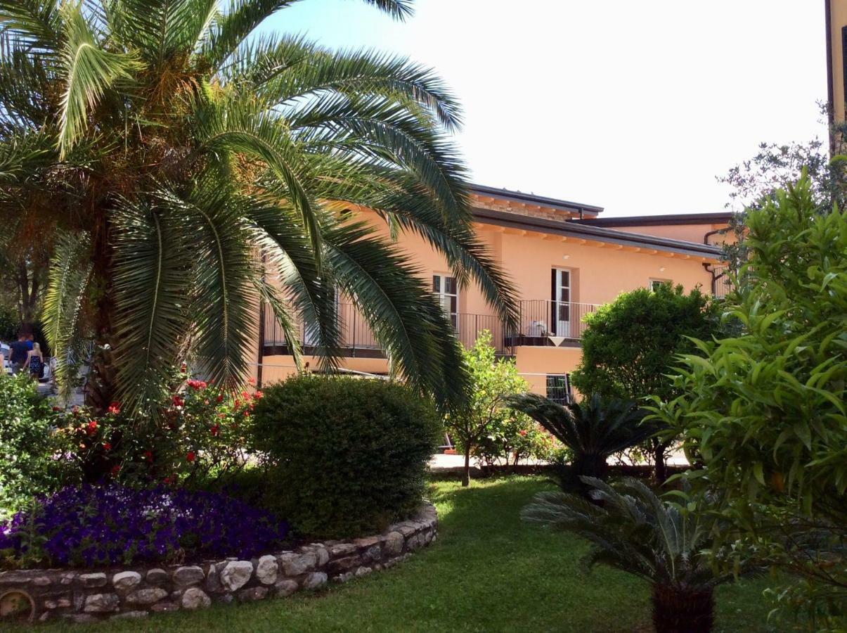 Regina Del Garda Suite Toscolano Maderno Ngoại thất bức ảnh